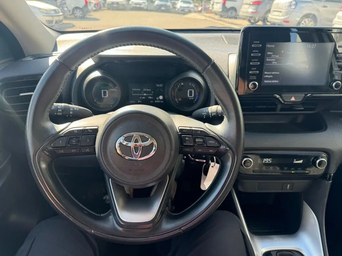 Toyota Yaris usata a Modena (11)