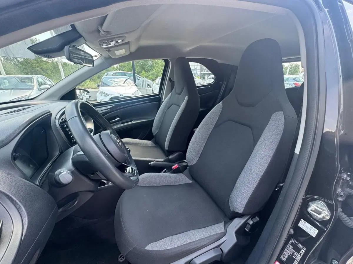 Toyota Aygo X usata a Modena (13)
