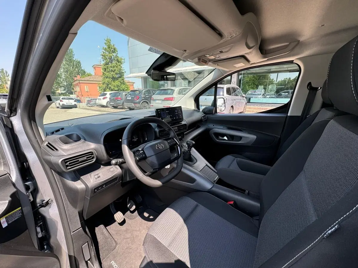 Toyota Proace City Verso nuova a Modena (11)