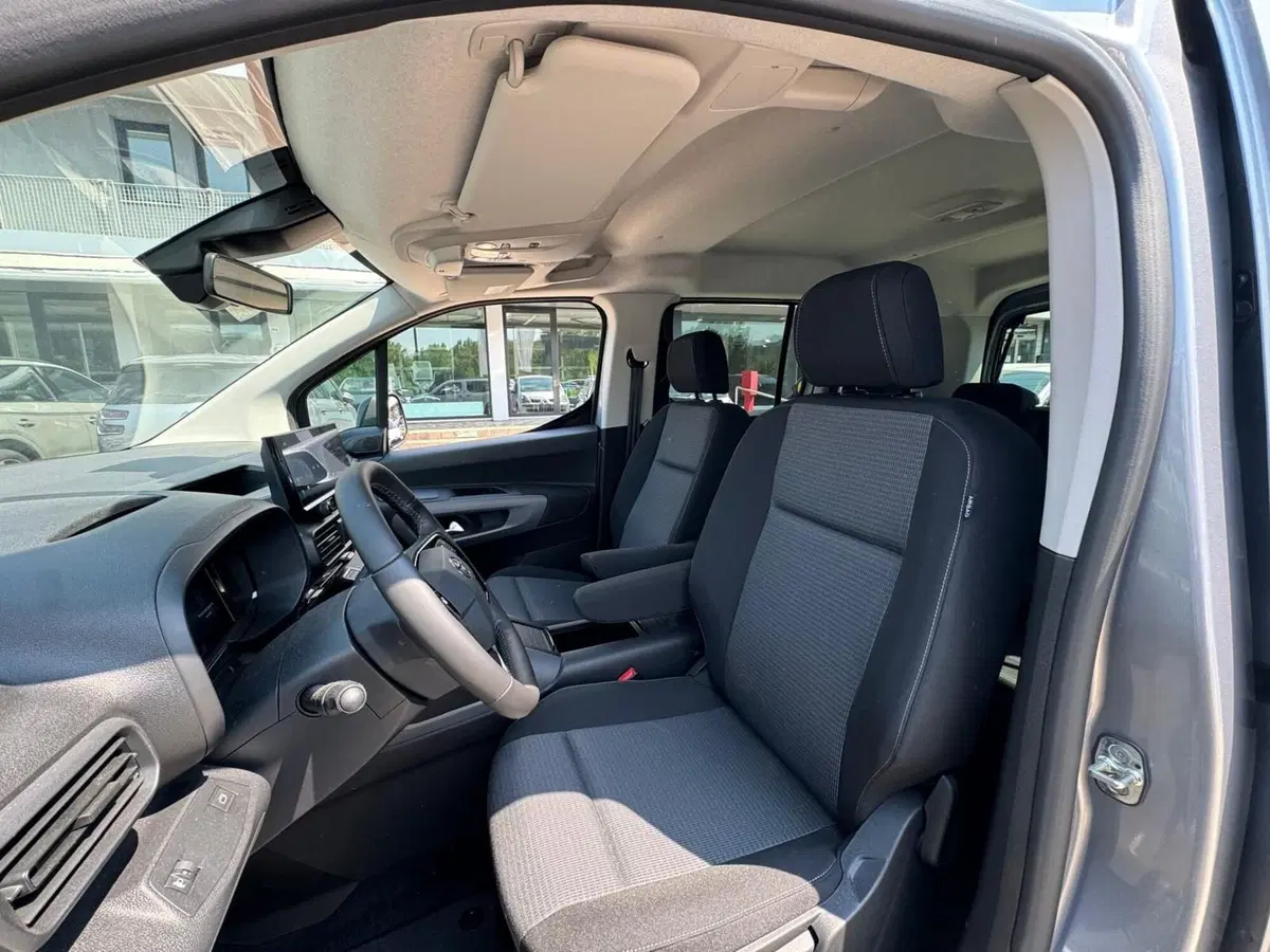 Toyota Proace City Verso nuova a Modena (12)