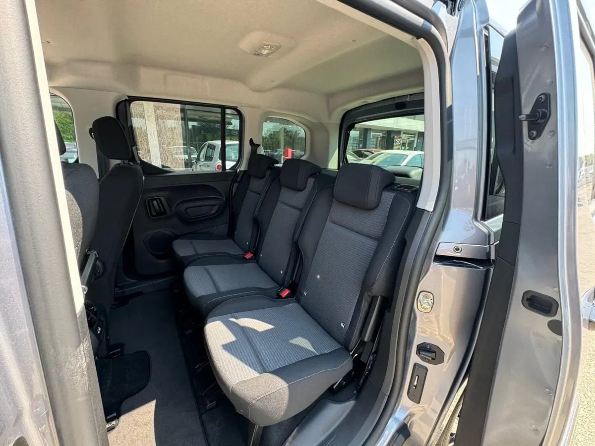 Toyota Proace City Verso nuova a Modena (14)