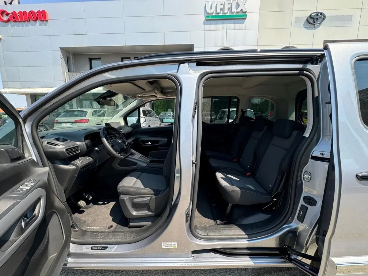 Toyota Proace City Verso nuova a Modena (15)