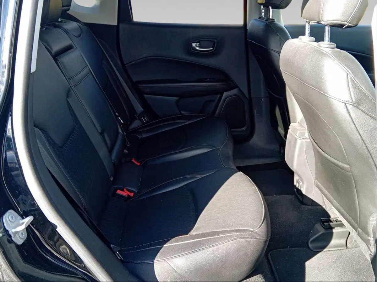 Jeep Compass usata a Pisa (15)