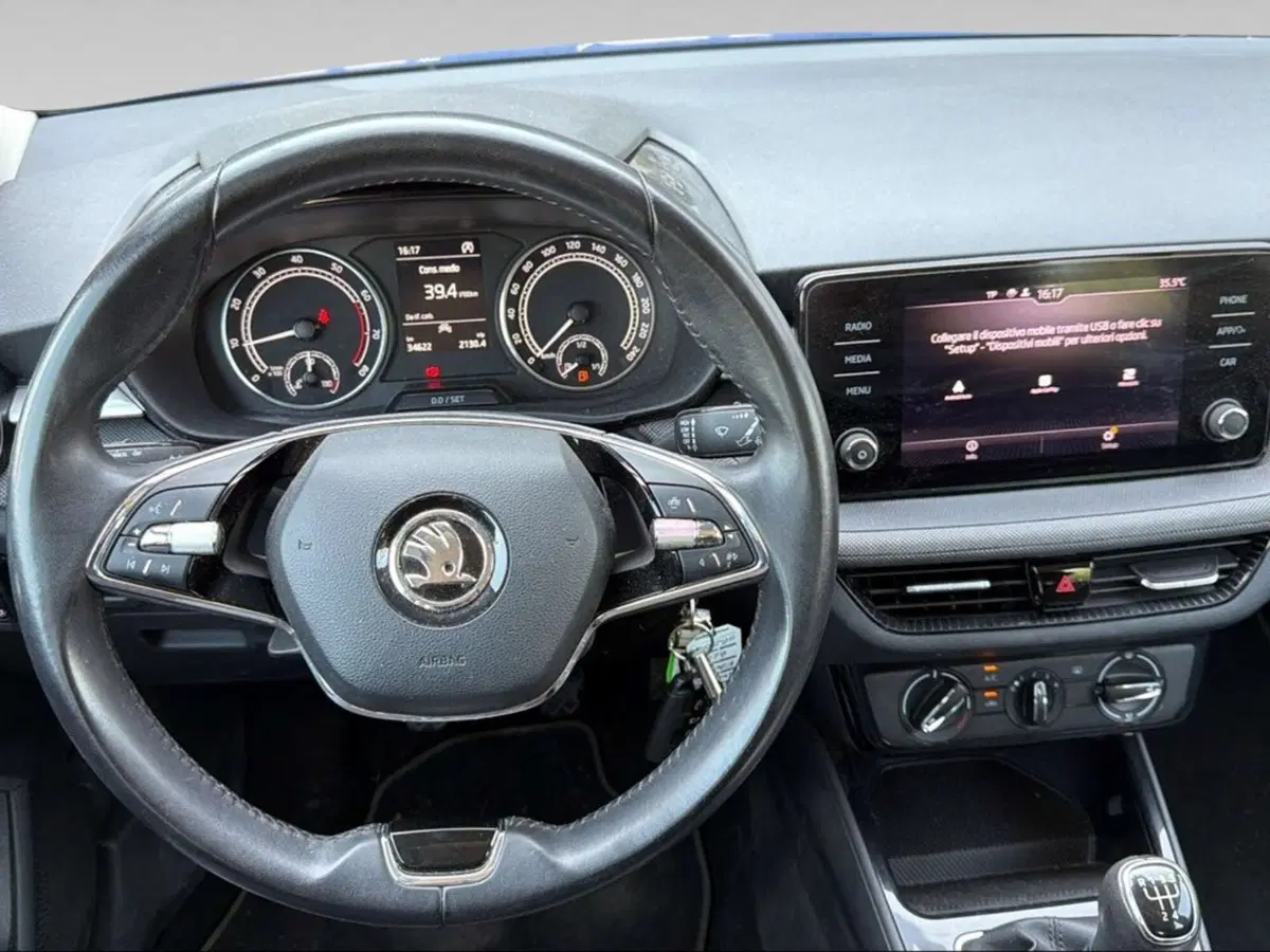 Skoda Fabia usata a Pisa (8)