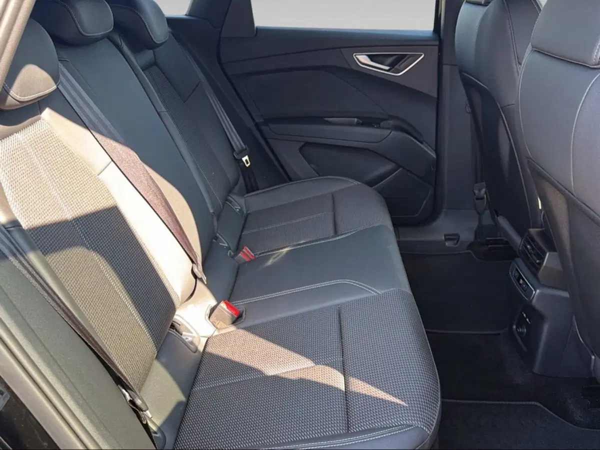 Audi Q4 Sportback usata a Pisa (11)