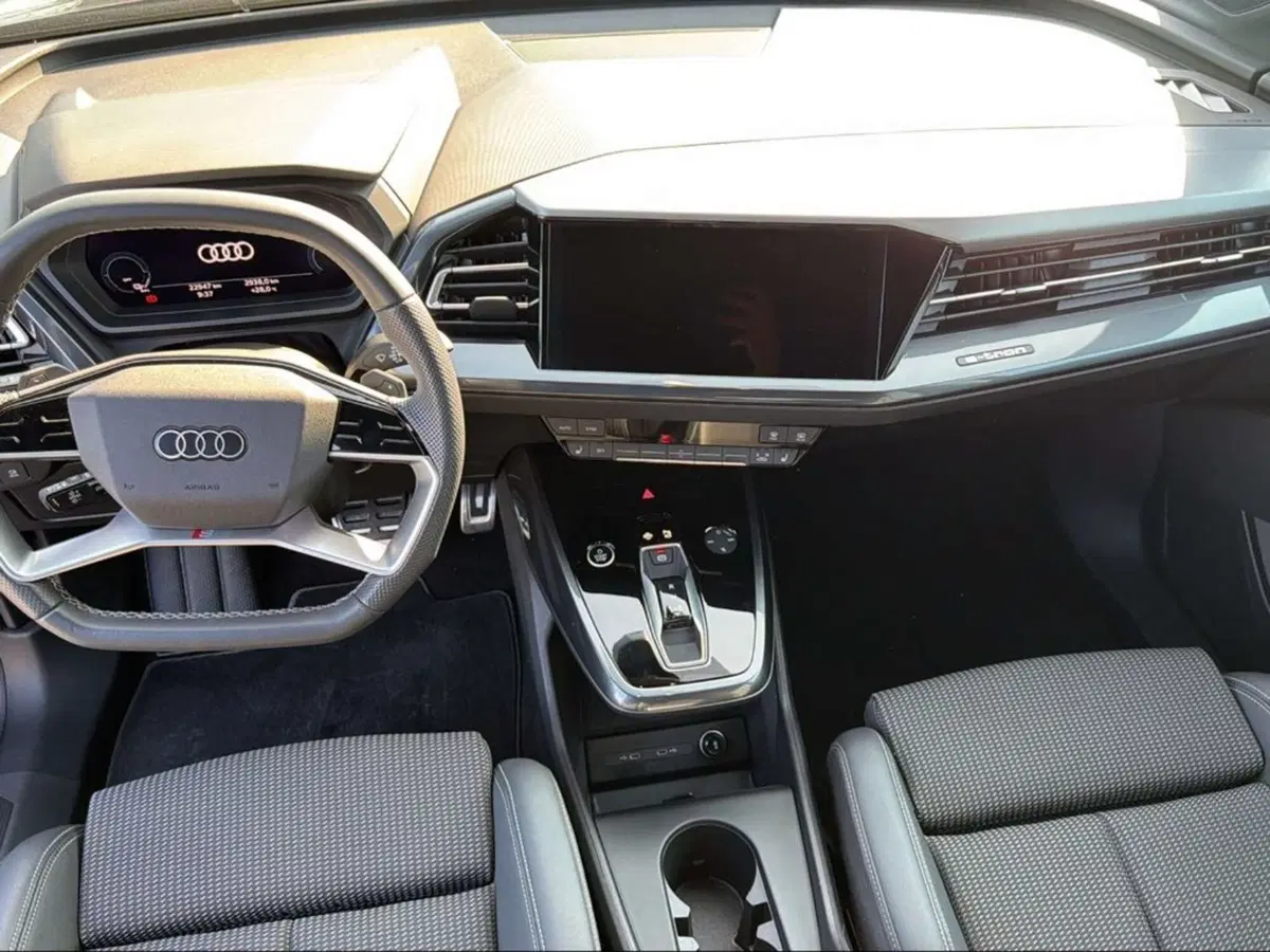 Audi Q4 Sportback usata a Pisa (9)
