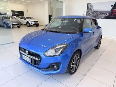 Suzuki Swift 1.2 Hybrid Easy Top del 2023 usata a Latina
