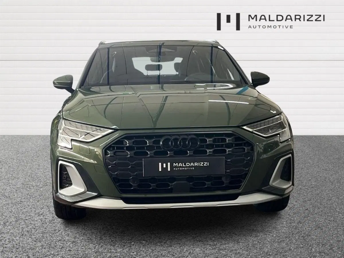 Audi A3 allstreet nuova a Bari (2)