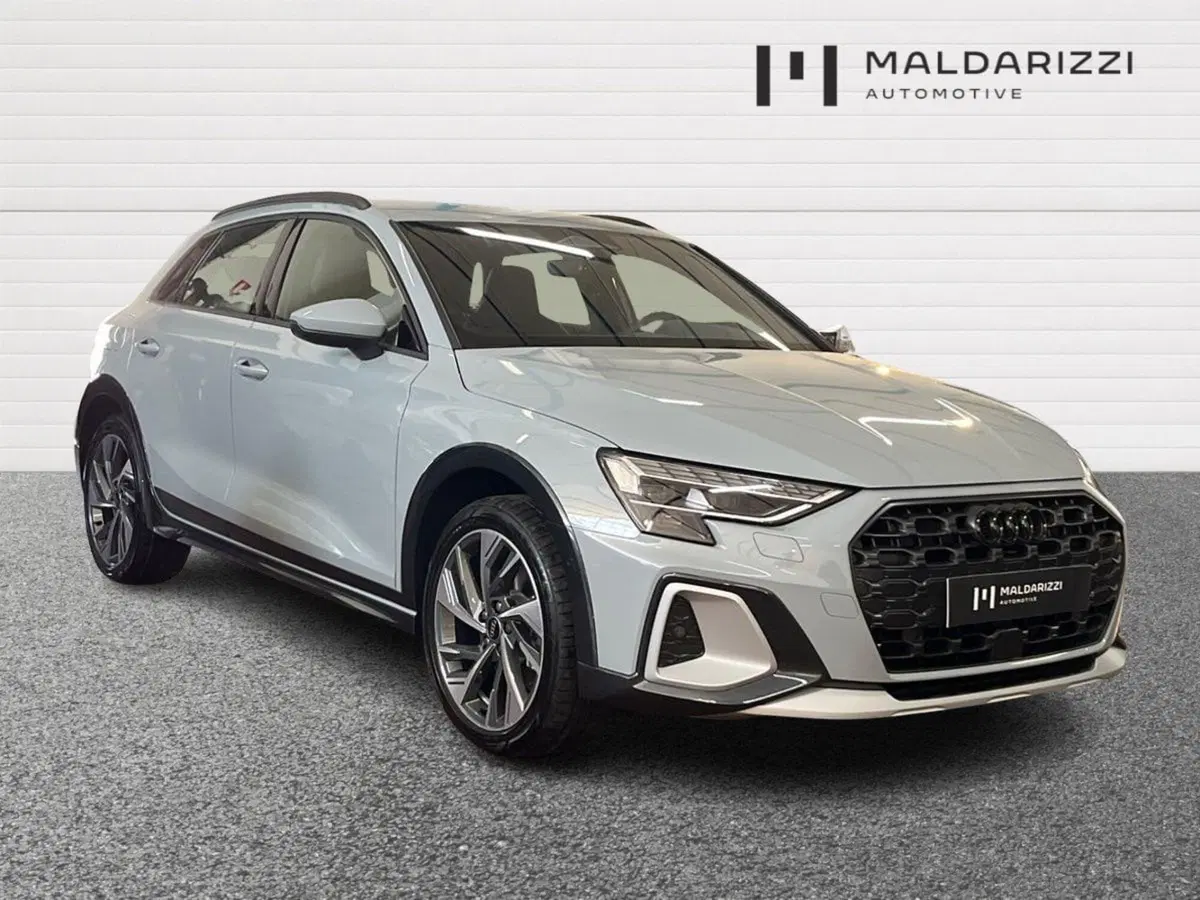 Audi A3 allstreet nuova a Bari