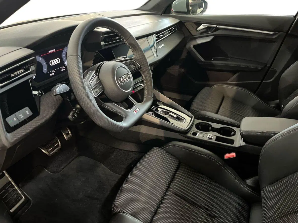 Audi A3 allstreet nuova a Bari (10)