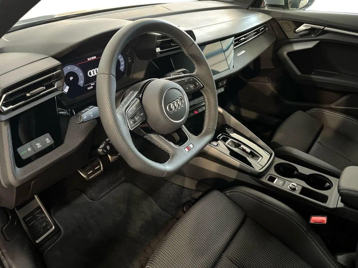 Audi A3 allstreet nuova a Bari (7)