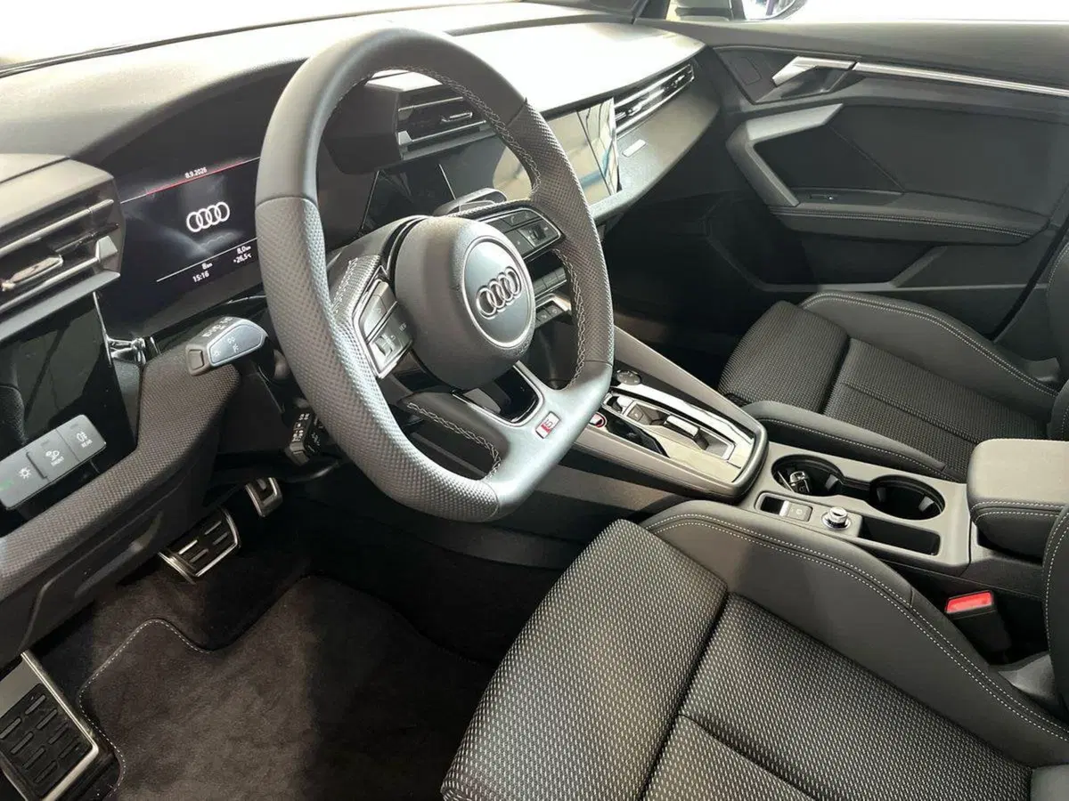 Audi A3 Sportback nuova a Bari (10)
