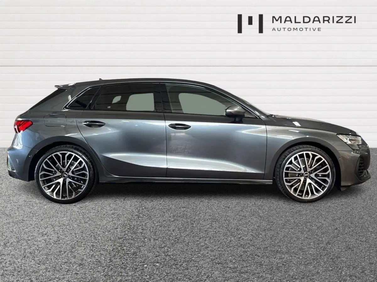 Audi A3 Sportback nuova a Bari (5)