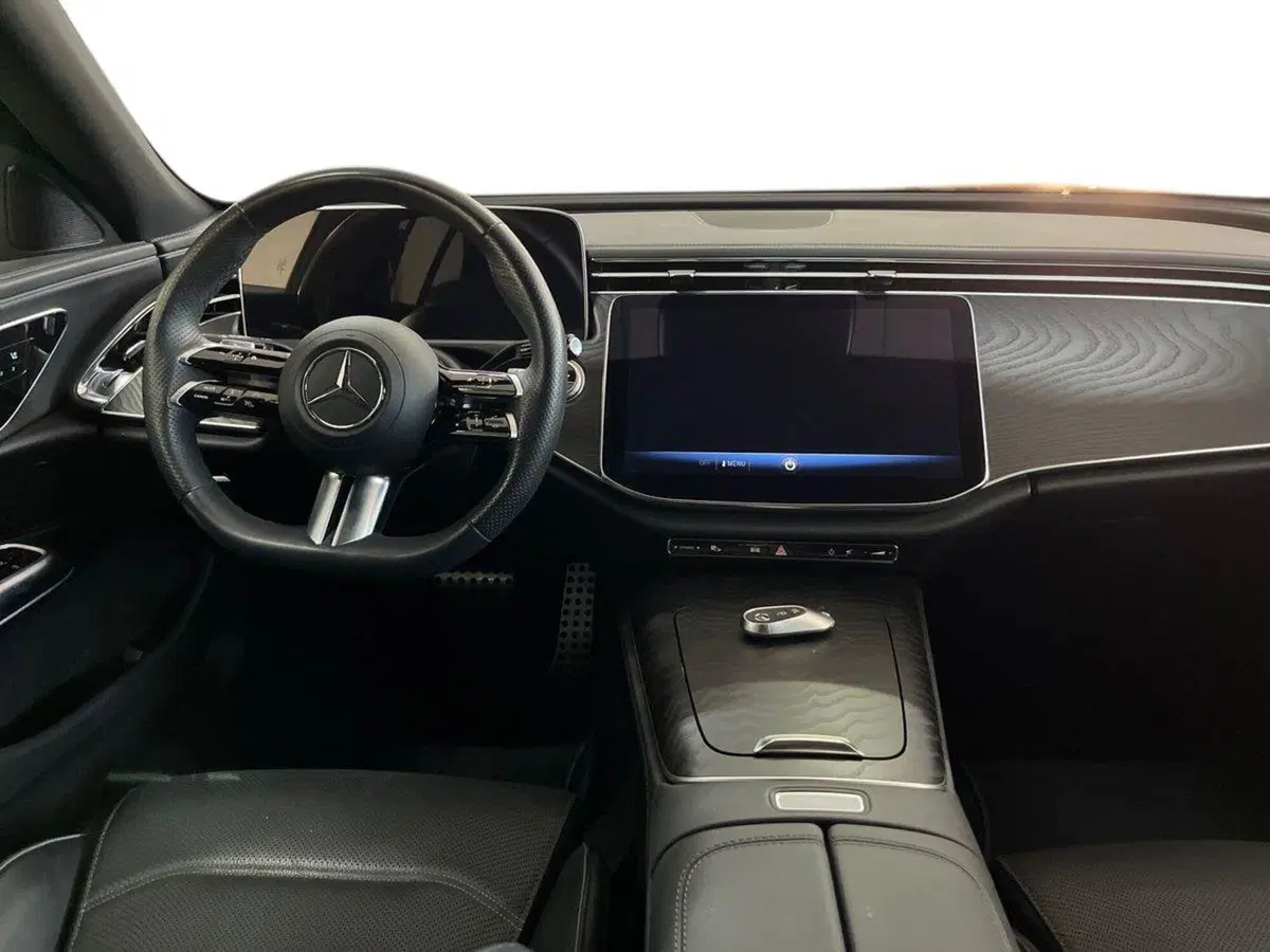 Mercedes-Benz Classe E usata a Bari (8)