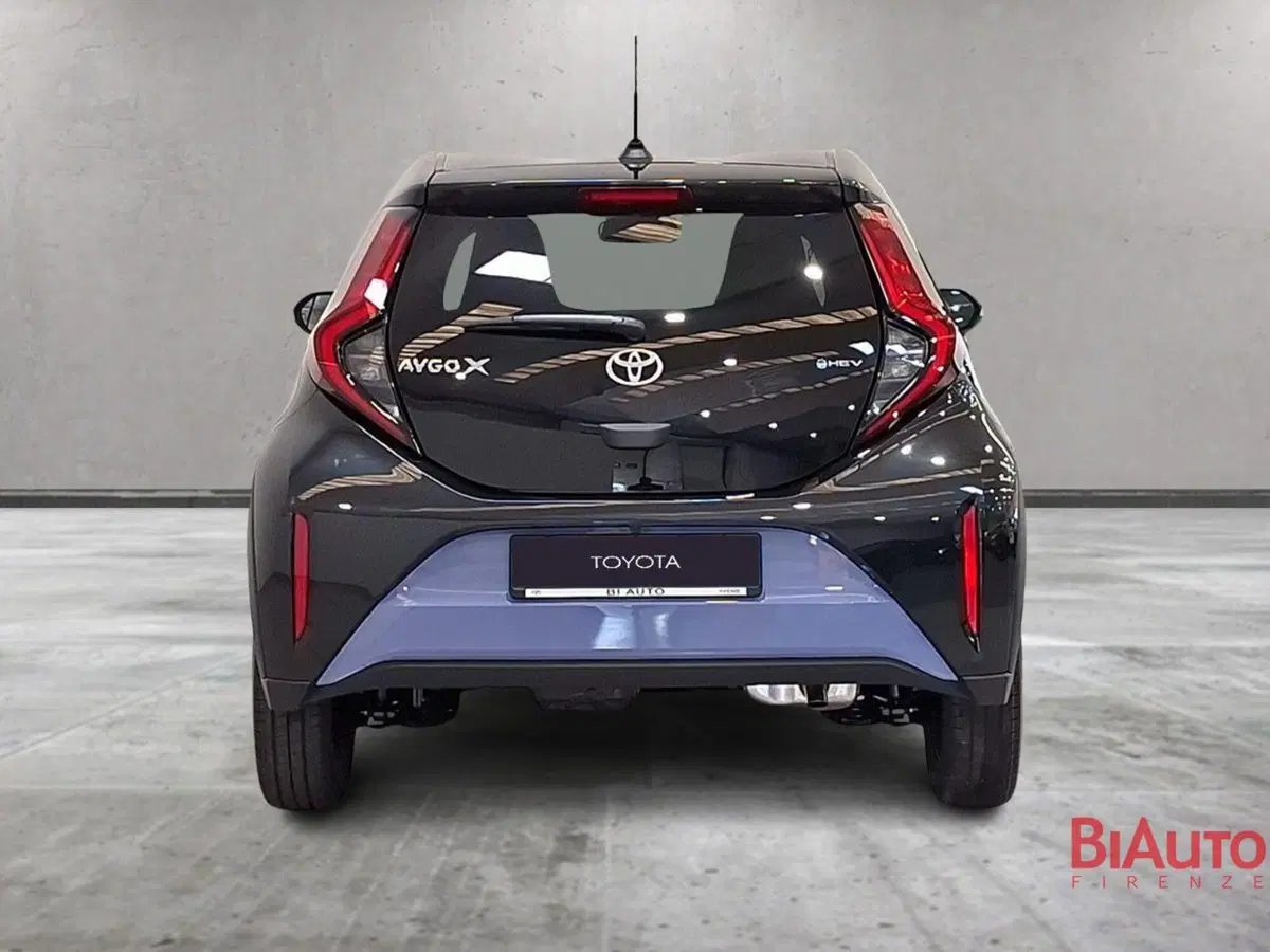 Toyota Aygo X nuova a Firenze (11)