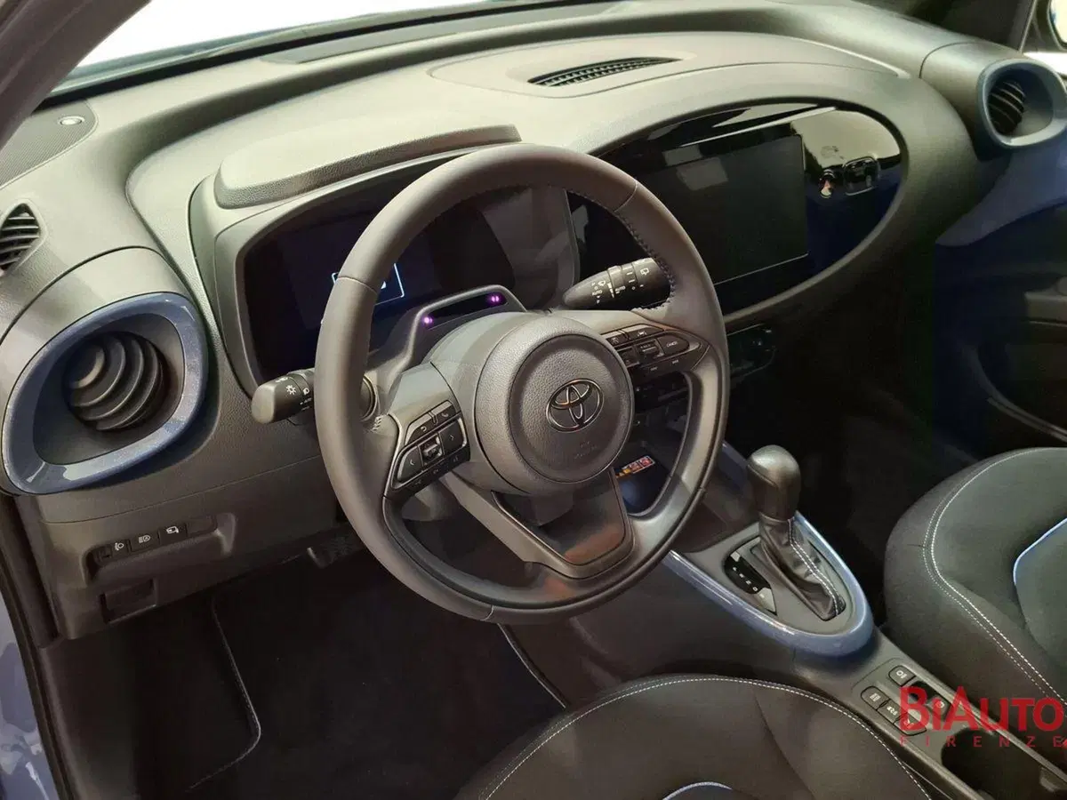 Toyota Aygo X nuova a Firenze (6)