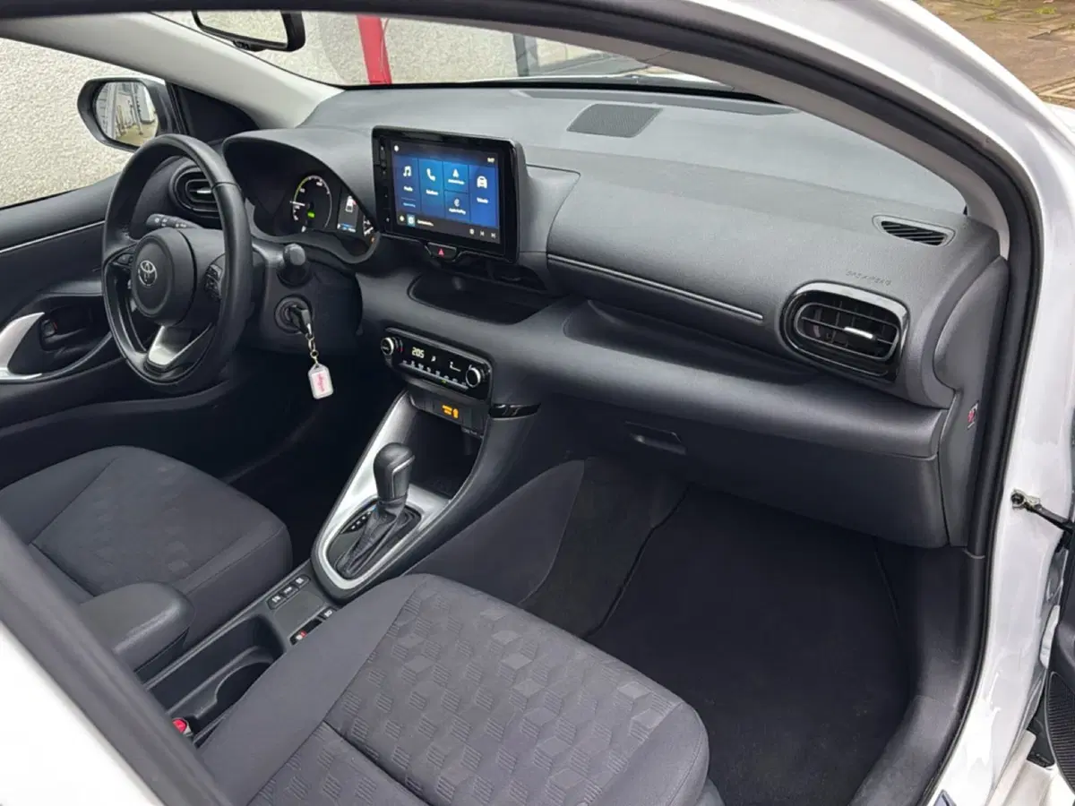 Toyota Yaris usata a Ferrara (11)