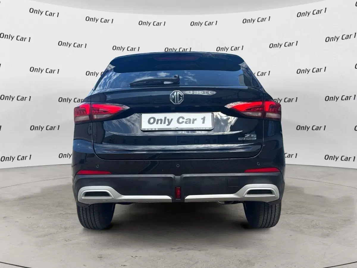 Mg ZS nuova a Ferrara (4)