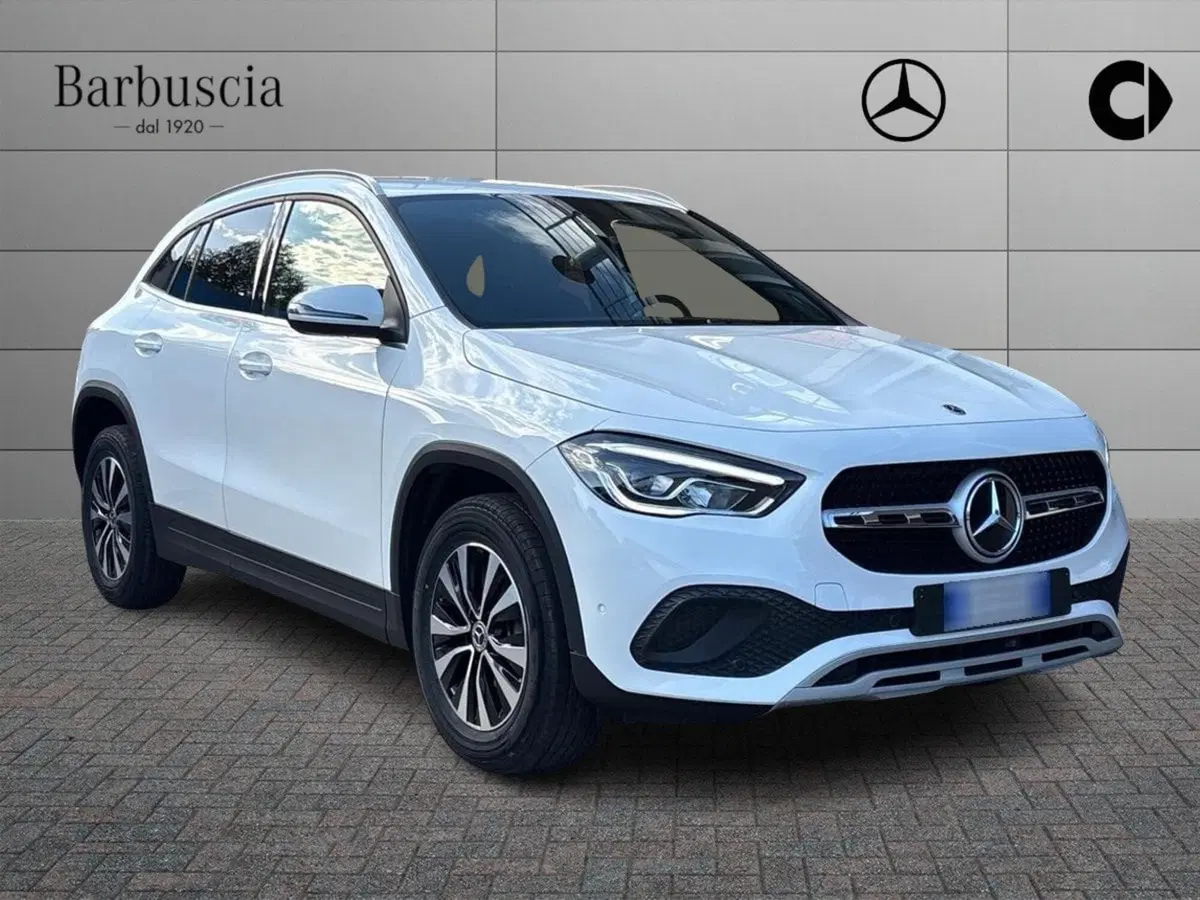 Mercedes-Benz GLA SUV usata a Pescara (2)