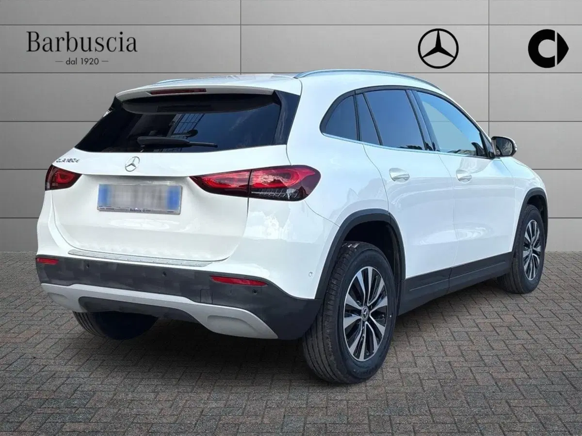 Mercedes-Benz GLA SUV usata a Pescara (3)