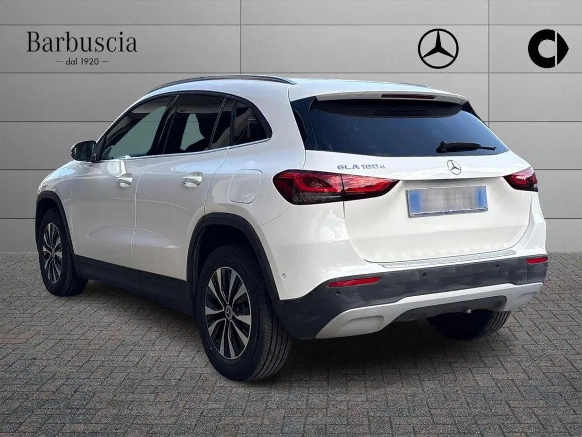Mercedes-Benz GLA SUV usata a Pescara (4)