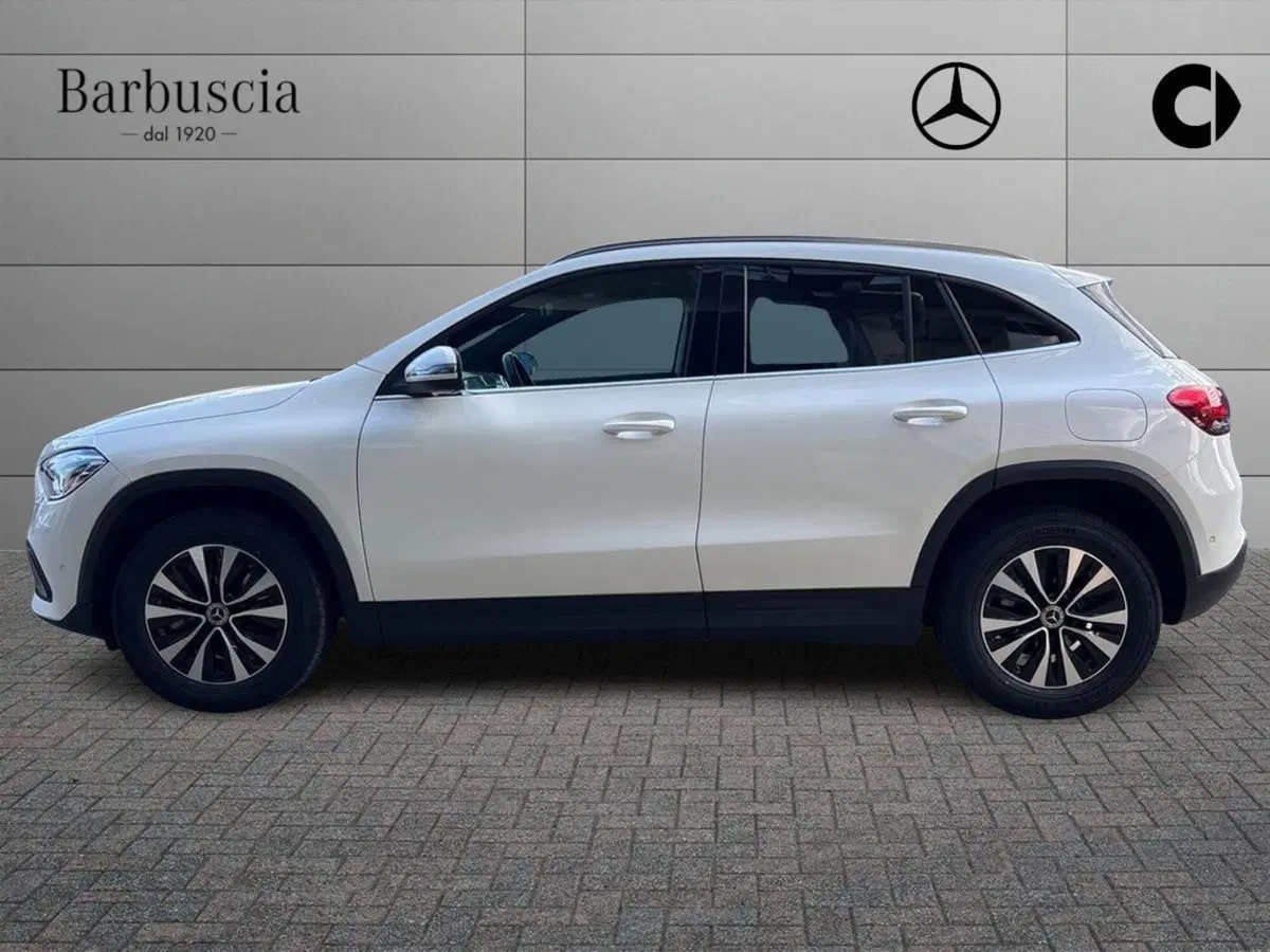 Mercedes-Benz GLA SUV usata a Pescara (5)