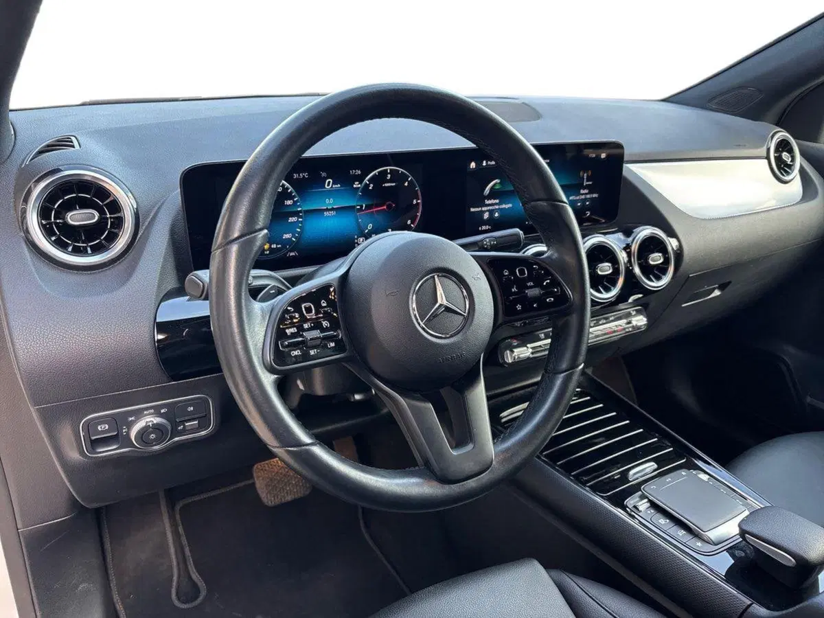 Mercedes-Benz GLA SUV usata a Pescara (8)