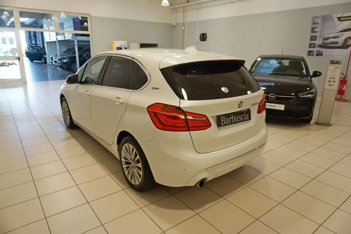 BMW Serie 2 Active Tourer usata a Pescara (3)
