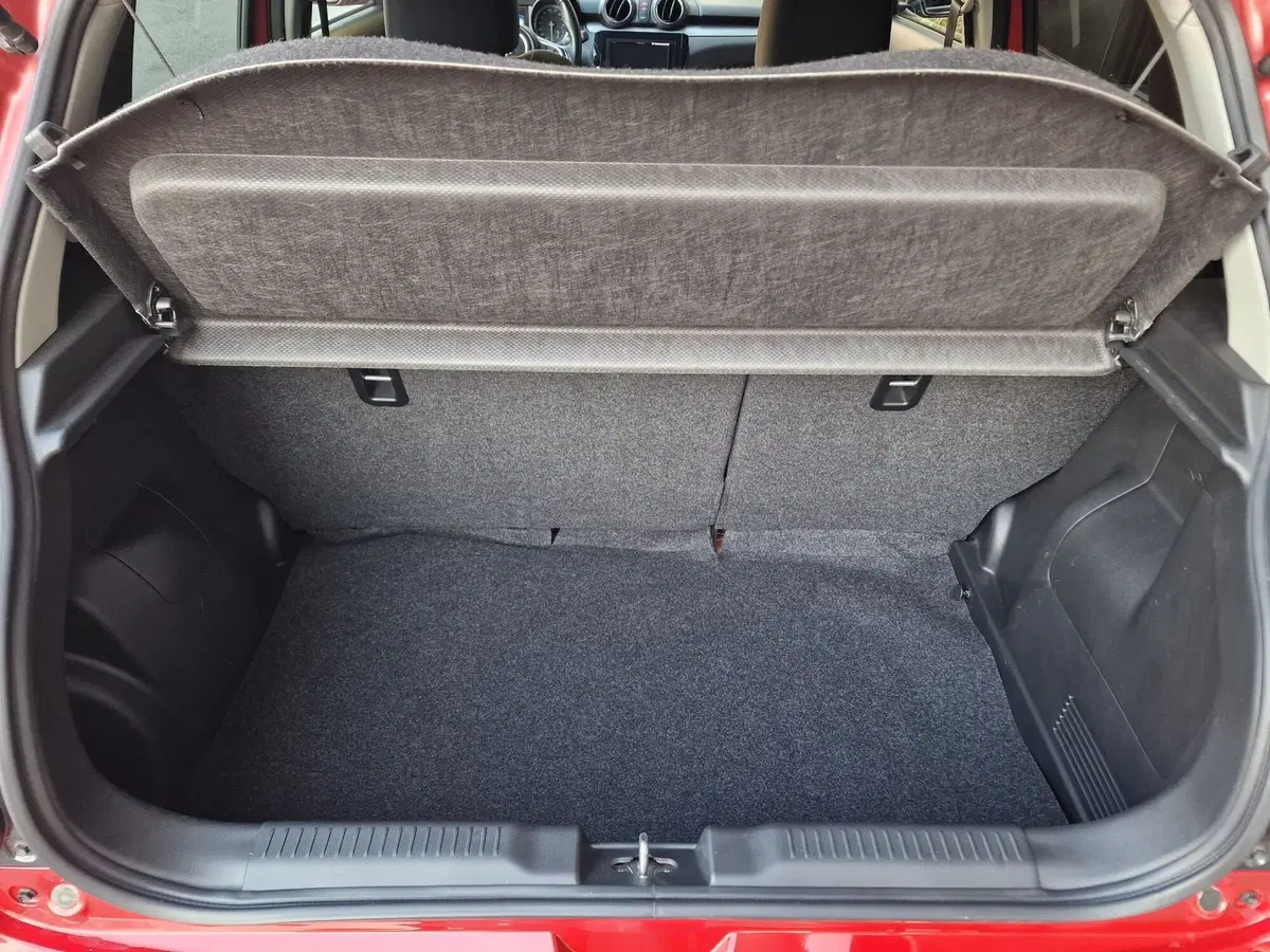 Suzuki Swift usata a Milano (12)