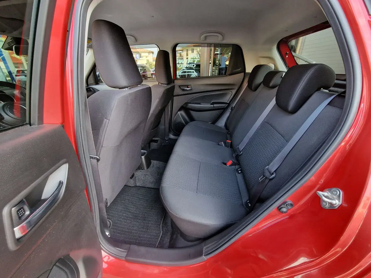 Suzuki Swift usata a Milano (7)