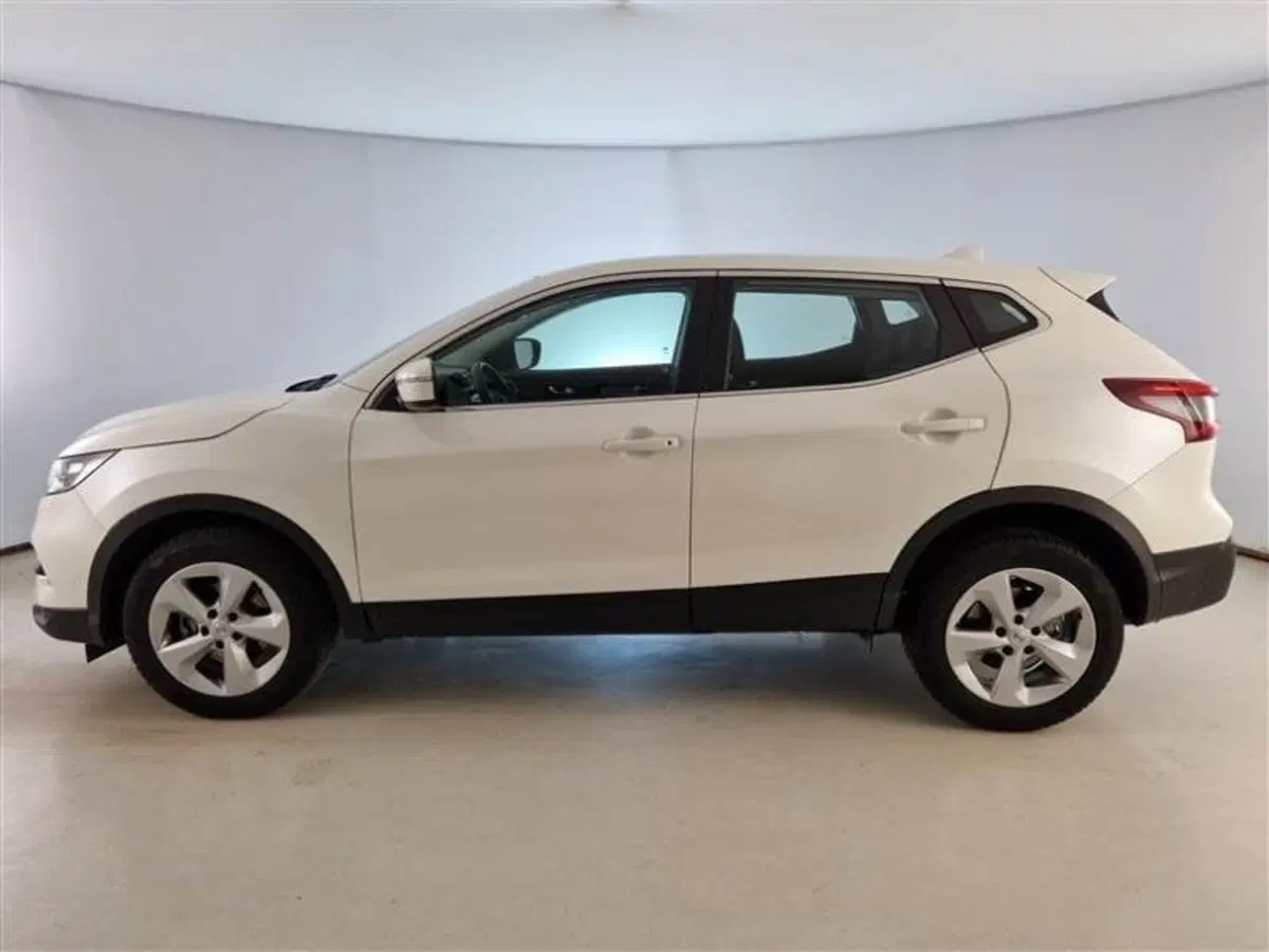 Nissan Qashqai usata a Macerata (2)