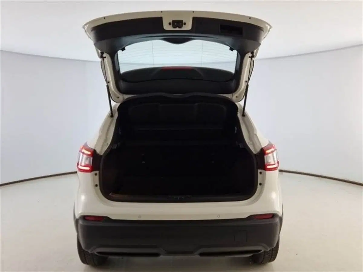 Nissan Qashqai usata a Macerata (7)