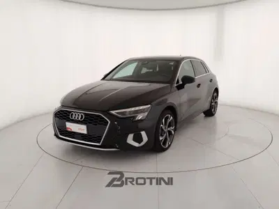 Audi A3 Sportback 30 TFSI Business Advanced del 2024 usata a Massa
