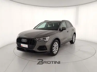 Audi Q3 35 TDI quattro S tronic Business Advanced del 2022 usata a Massa