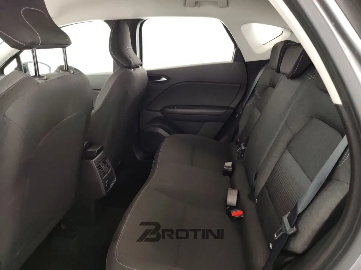 Renault Captur usata a Massa-Carrara (9)