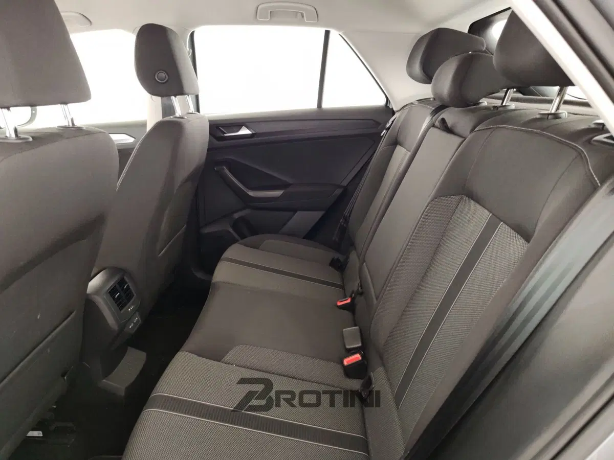 Volkswagen T-Roc usata a Massa-Carrara (10)