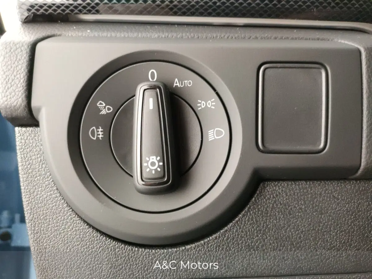 Volkswagen T-Cross nuova a Napoli (19)