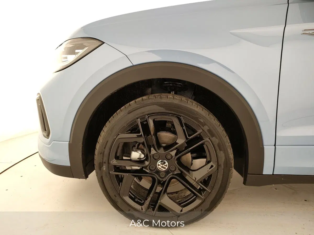 Volkswagen T-Cross nuova a Napoli (6)