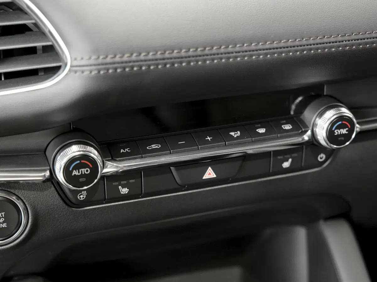Mazda Mazda3 Hatchback nuova a Prato (10)