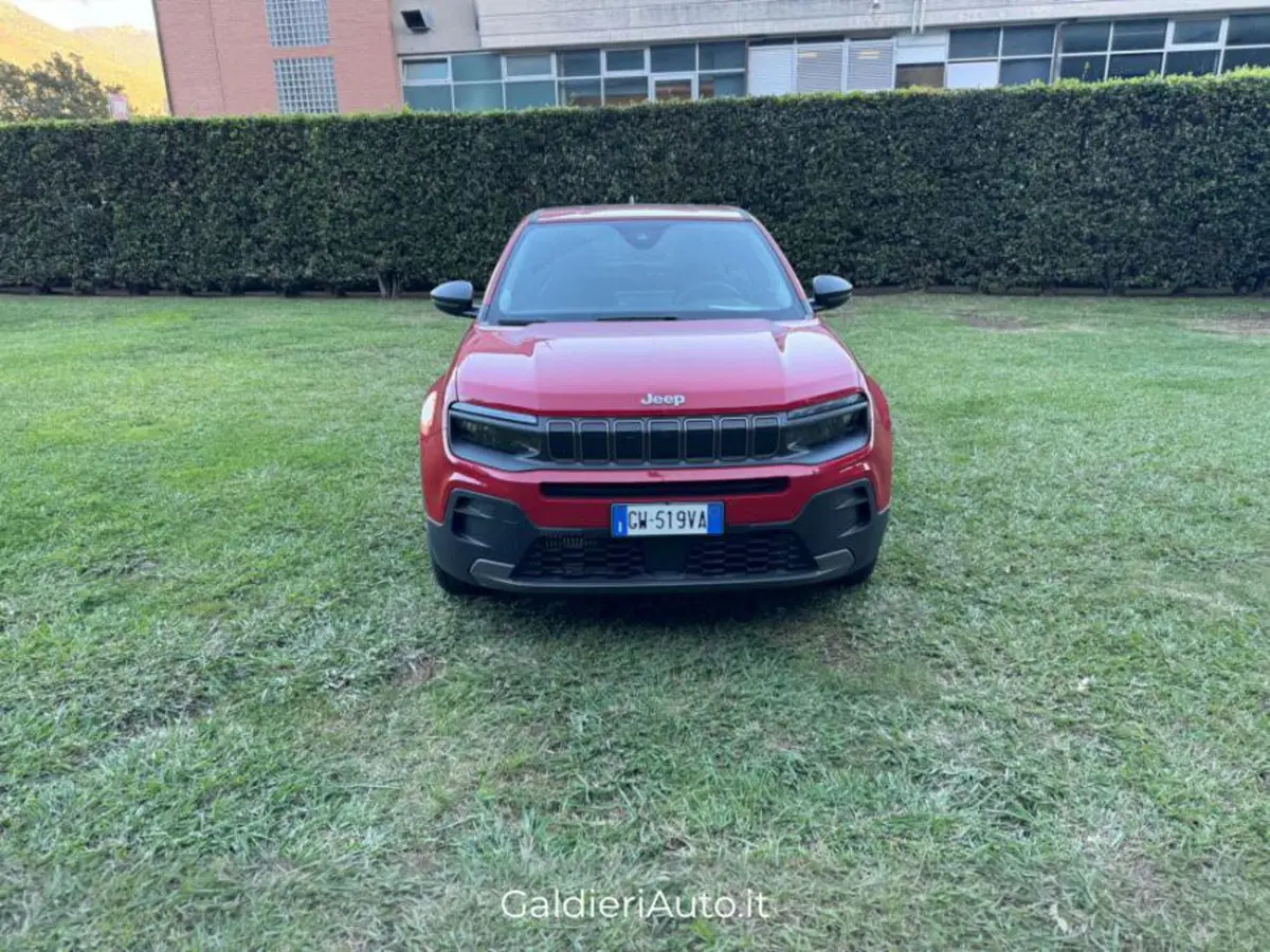 Jeep Avenger nuova a Salerno (9)