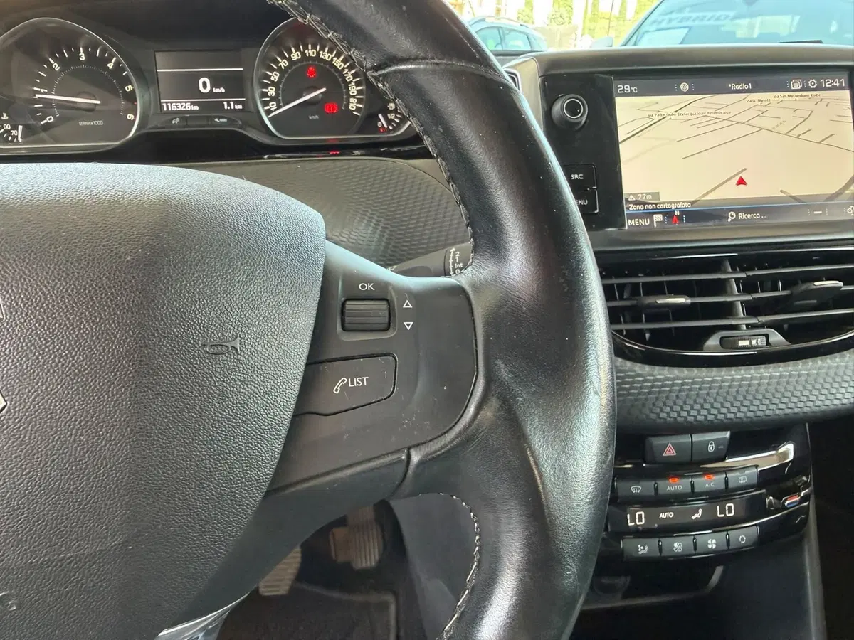 Peugeot 208 usata a Brescia (14)