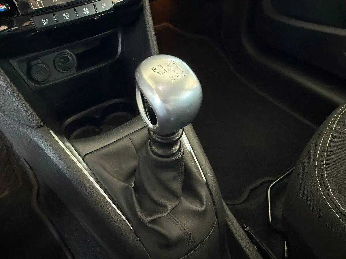 Peugeot 208 usata a Brescia (19)