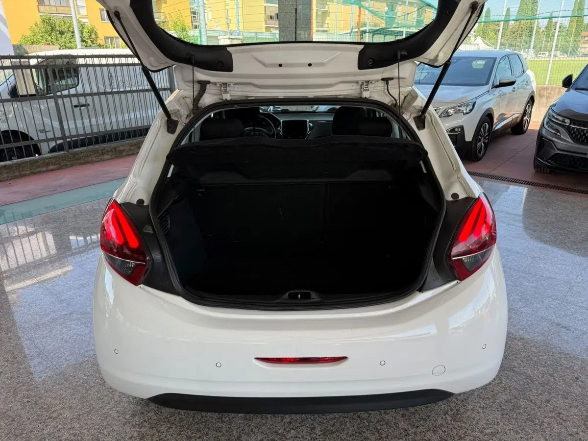 Peugeot 208 usata a Brescia (7)