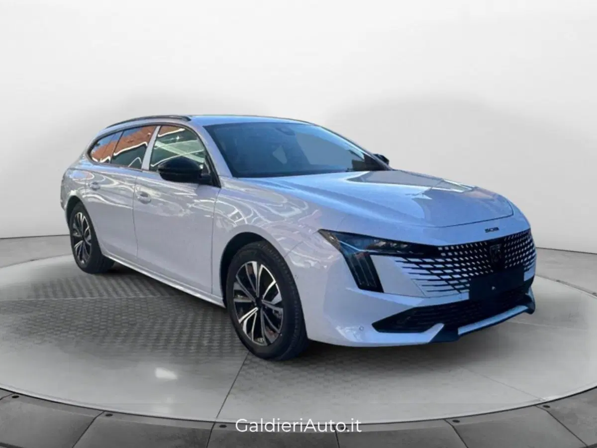 Peugeot 508 SW nuova a Salerno (2)
