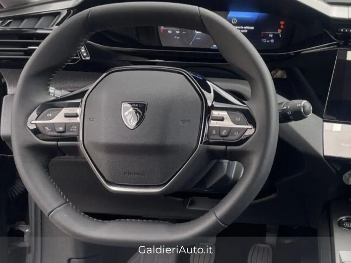 Peugeot 308 SW nuova a Salerno (7)