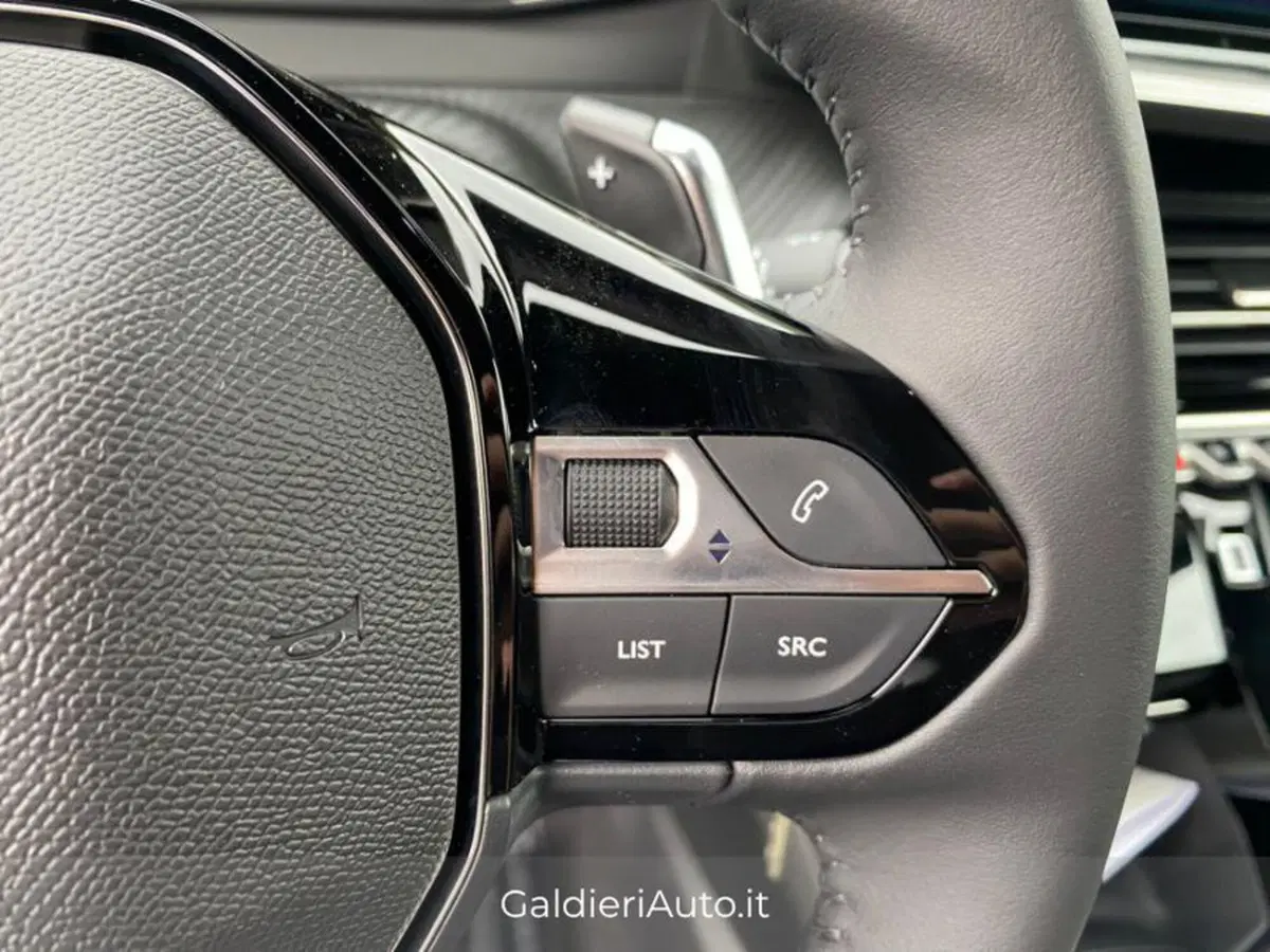 Peugeot 2008 nuova a Salerno (20)