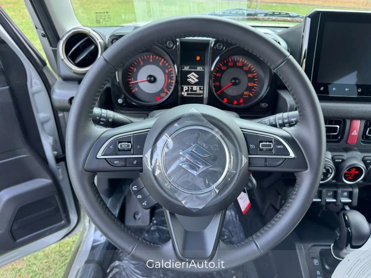 Suzuki Jimny nuova a Salerno (14)
