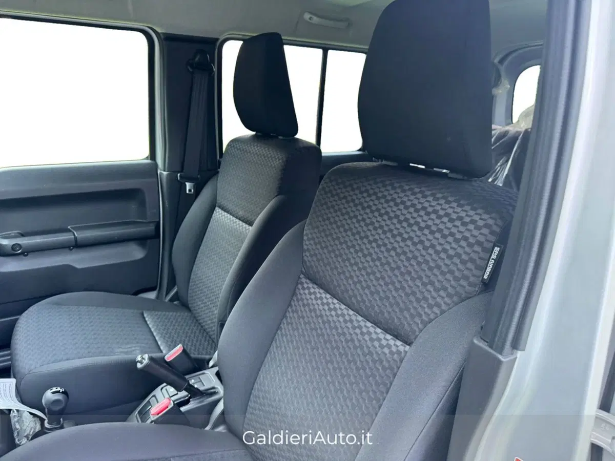 Suzuki Jimny nuova a Salerno (6)