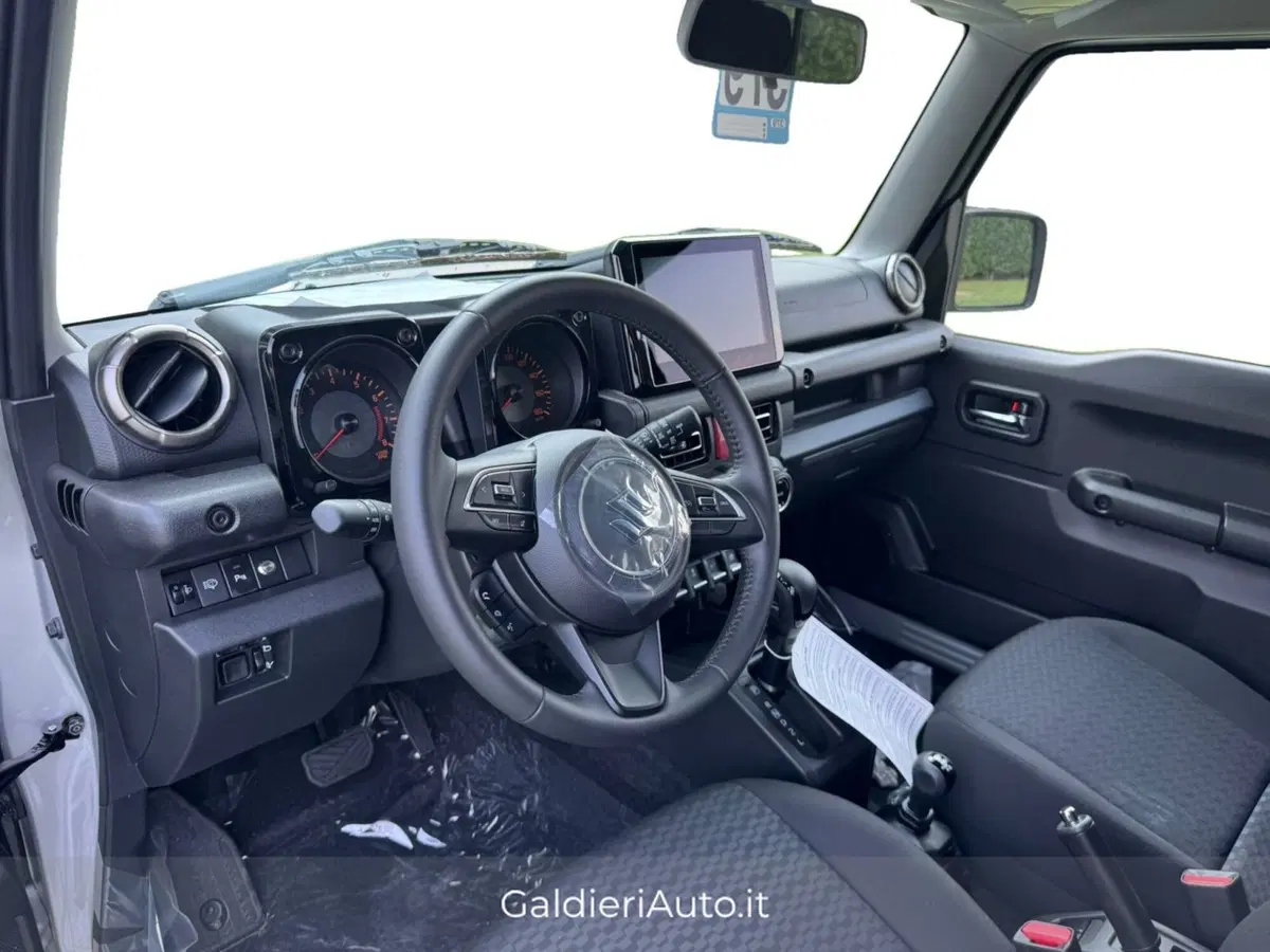 Suzuki Jimny nuova a Salerno (8)