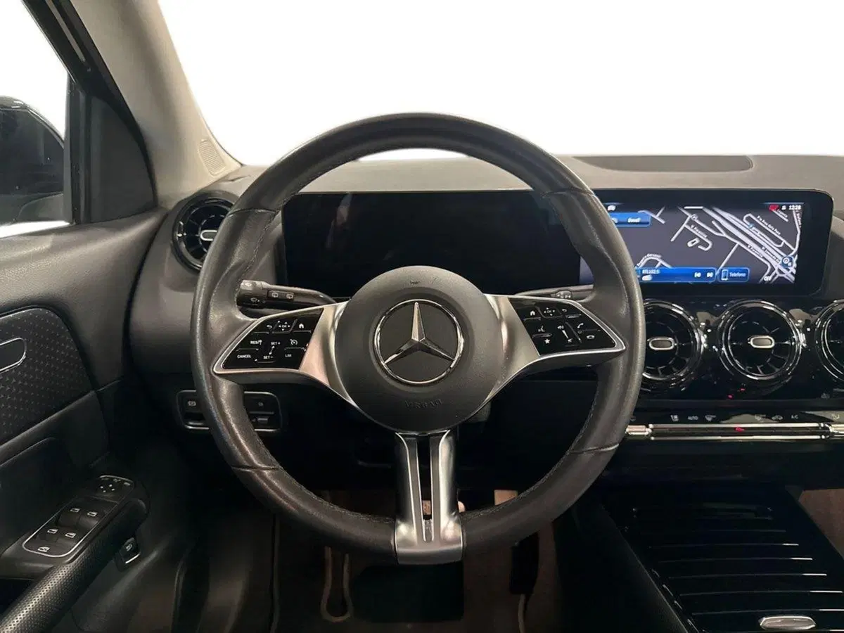 Mercedes-Benz GLA SUV usata a Prato (11)